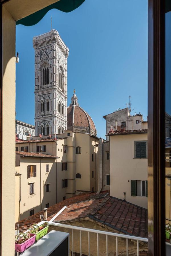 Charming 2bed Overlooking Duomo - Hosted By Sweetstay * Florença